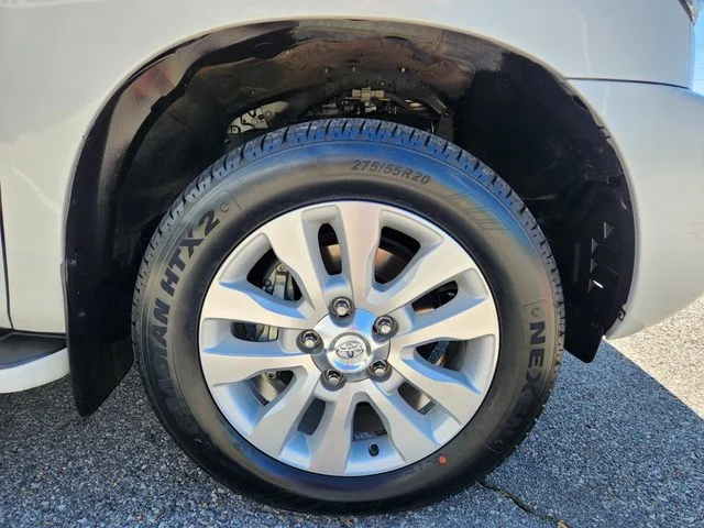 Used 2021 White Toyota Platinum image 28