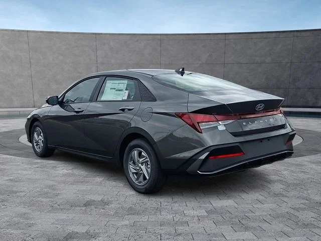 New 2026 Gray Hyundai SE image 5