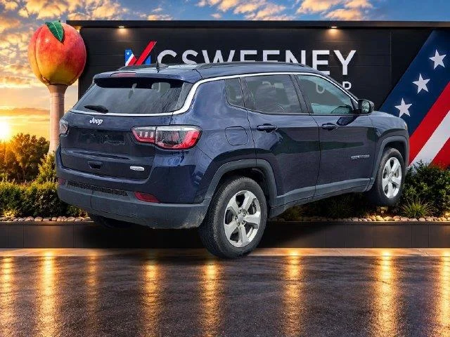 Used 2021 Blue Jeep Latitude image 5