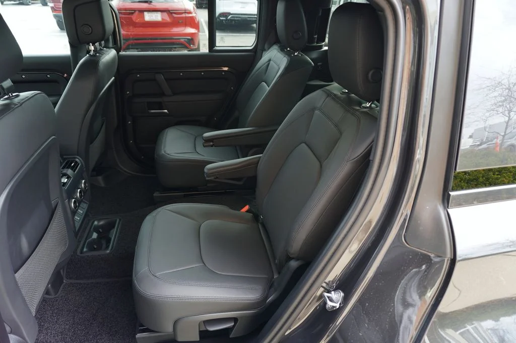 New 2026 Carpathian Grey Land Rover X-Dynamic SE image 31