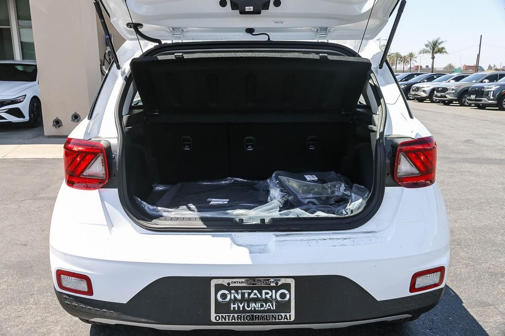 New 2026 White Hyundai SEL image 18