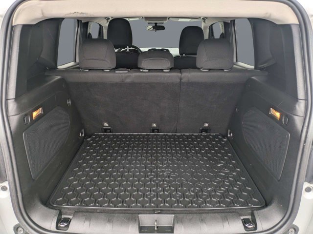 Used 2015 Silver Jeep Sport image 12