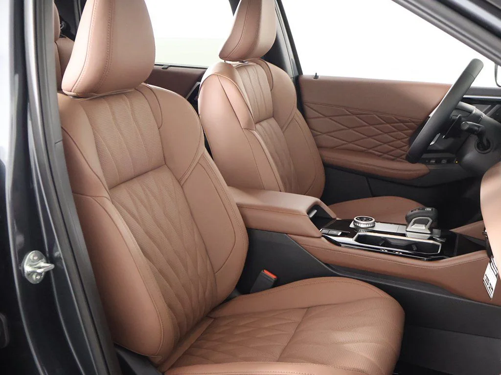 2025 Mitsubishi Outlander SEL - Photo 35