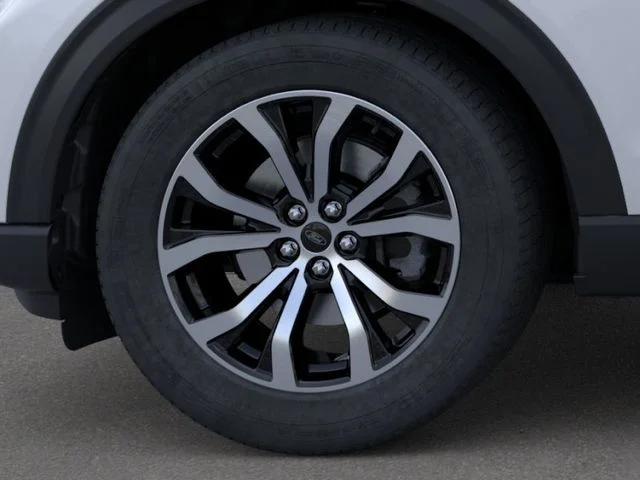 New 2026 Space White Metallic Ford ST-Line image 19