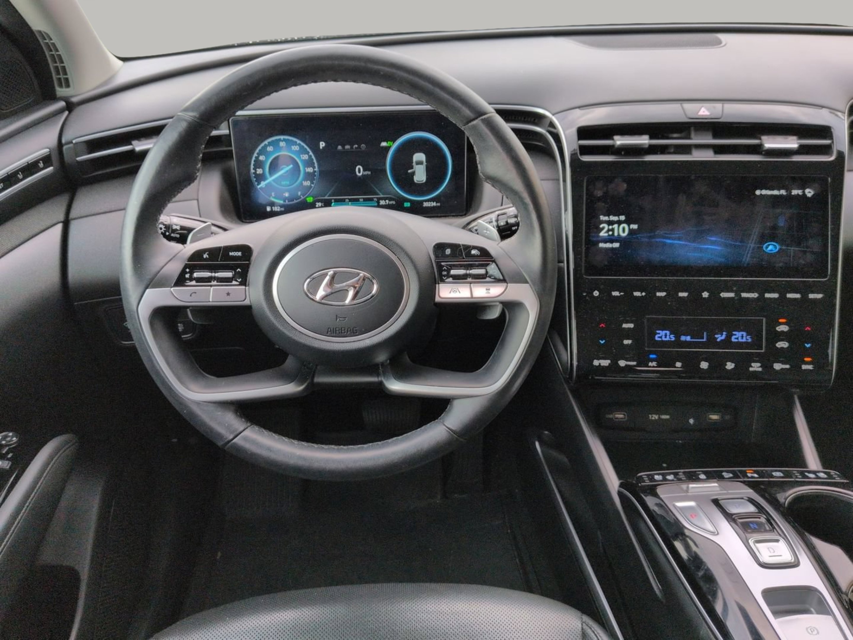 Used 2024 White Pearl Hyundai Limited image 15