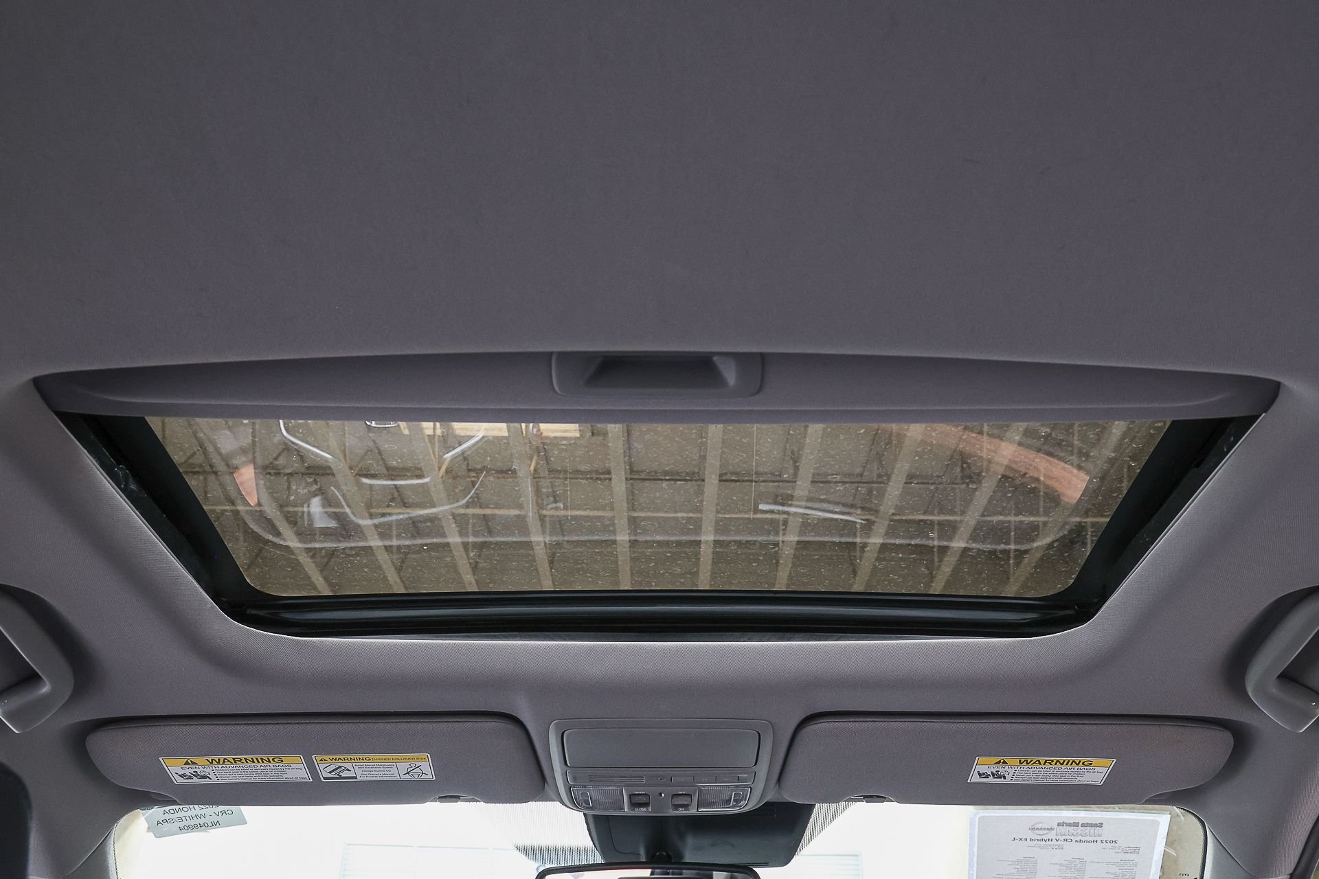 Used 2022 White Honda EX-L image 38