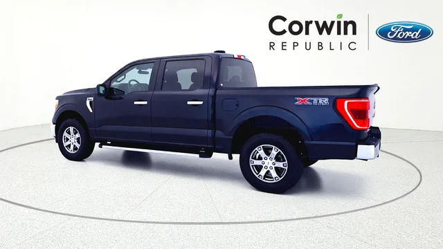Certified Used 2023 Agate Black Metallic Ford XLT image 5