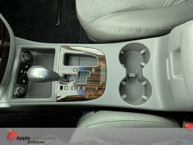 Used 2011 Gray Hyundai SE image 24