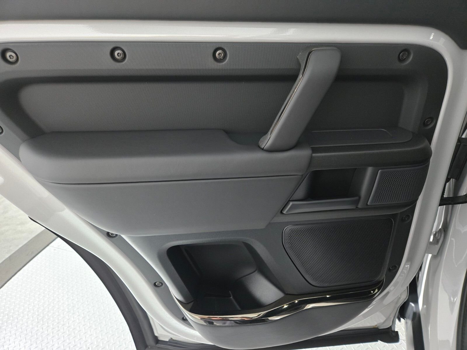 2026 Land Rover Defender OCTA - Photo 20
