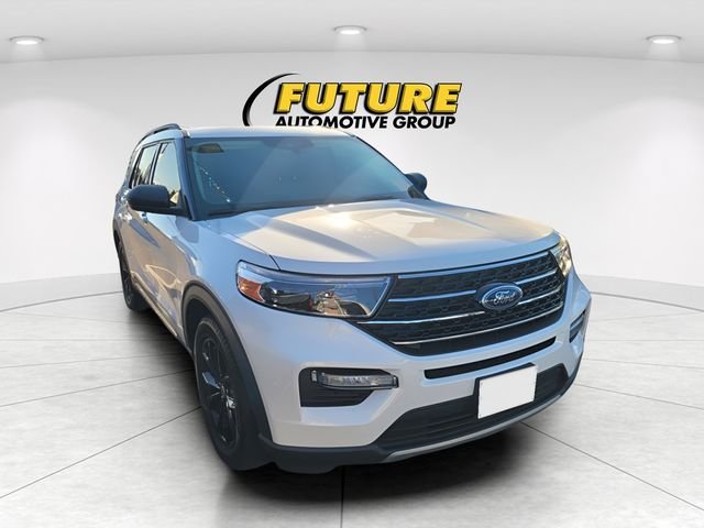Used 2021 White Ford XLT image 1