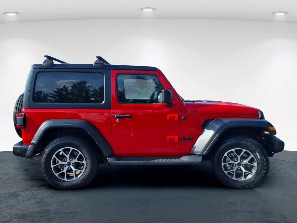 Used 2024 Red Jeep Sport S image 7