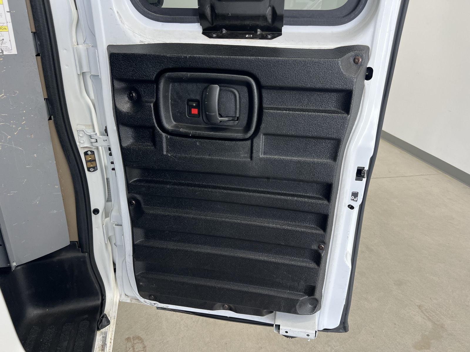 Used 2018 Summit White GMC Work Van image 20