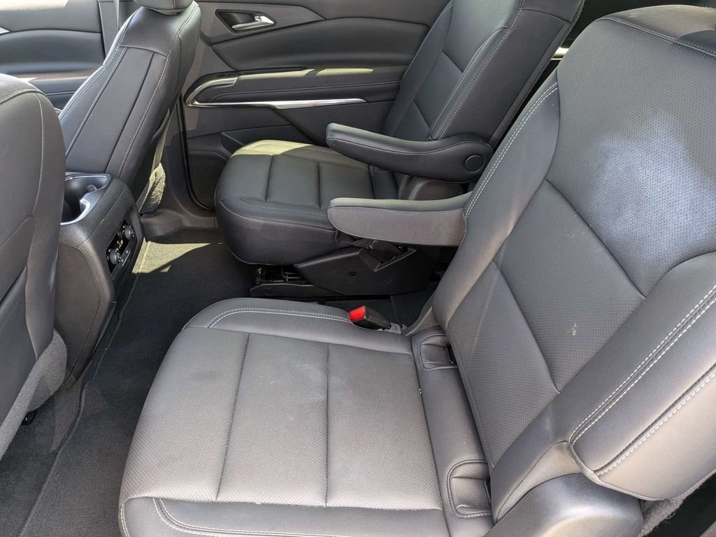 Used 2025 Lakeshore Blue Metallic Chevrolet LT image 14