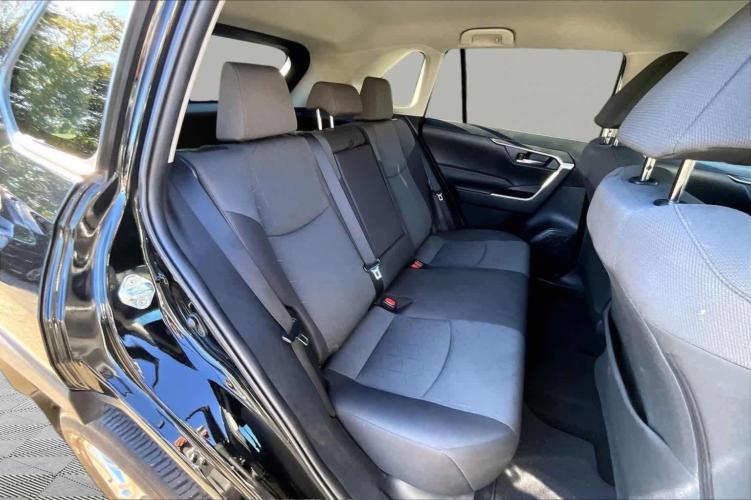 Used 2022 Midnight Black Metallic Toyota XLE image 20