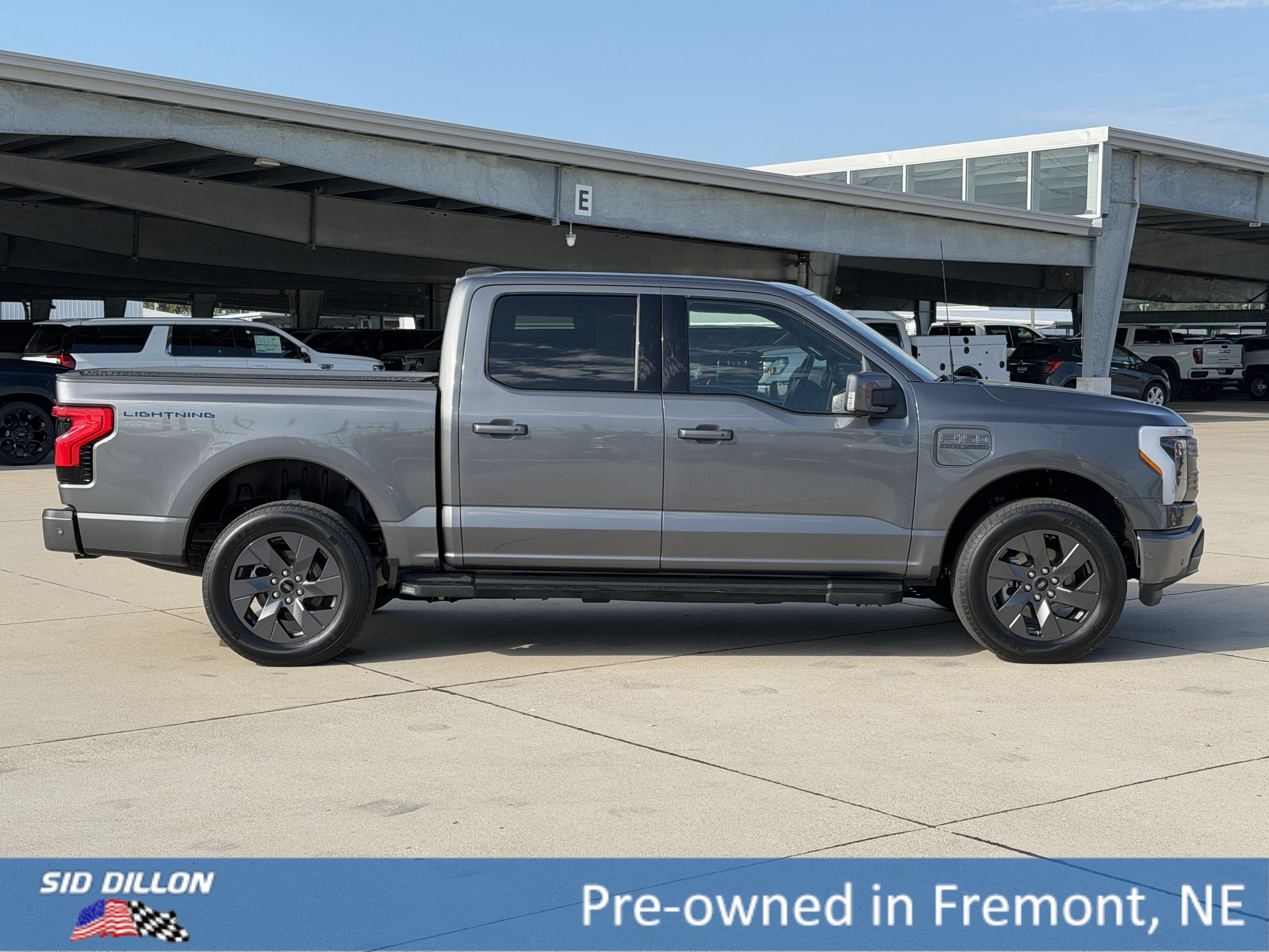 Used 2023 Gray Ford LARIAT image 3