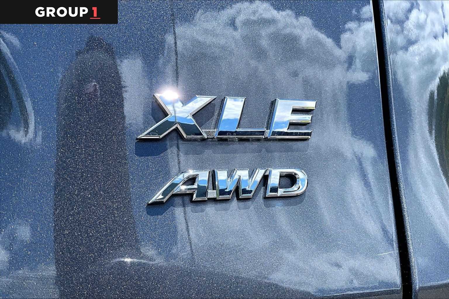 Certified Used 2020 Magnetic Gray Metallic Toyota XLE image 10