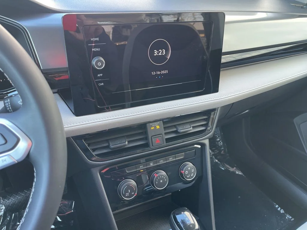 New 2026 Pure White Volkswagen 1.5T S image 6