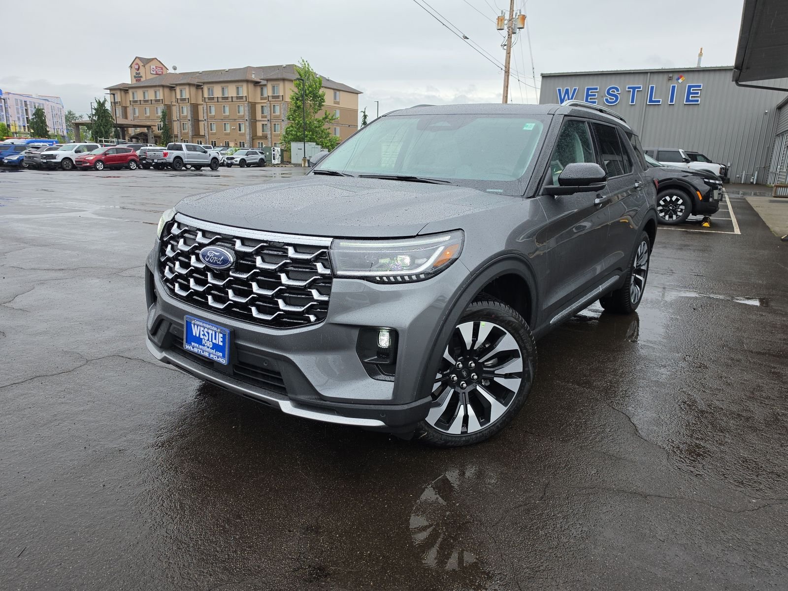2026 Ford Explorer Platinum 4WD's photo