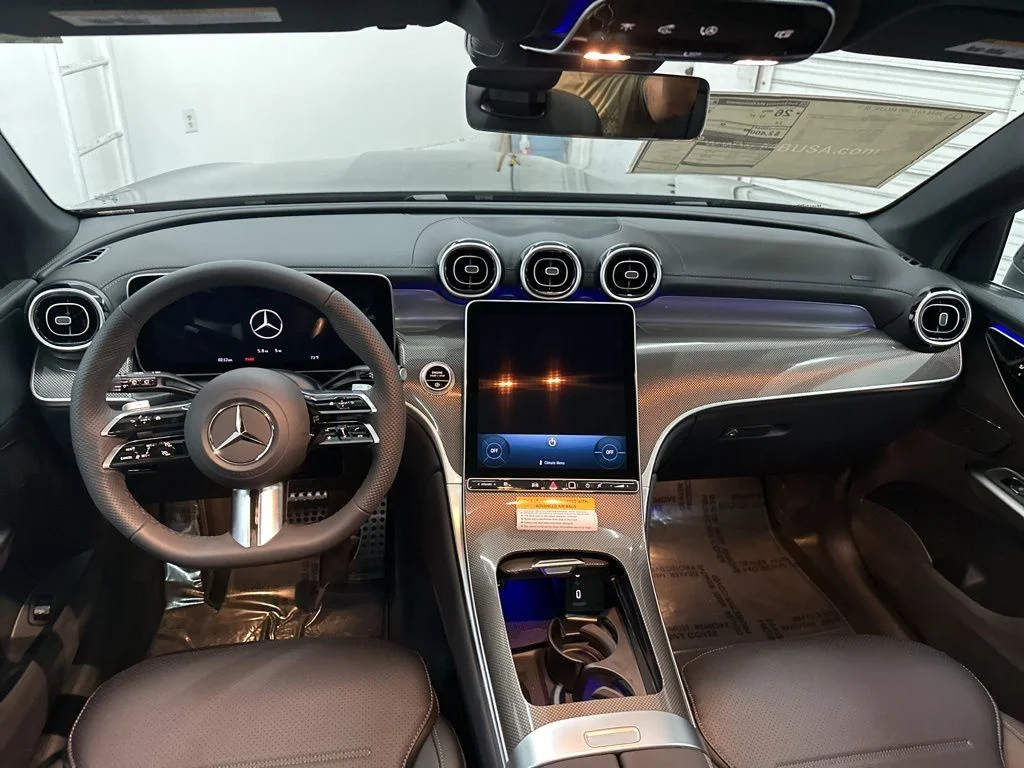 New 2026 Black Mercedes-Benz GLC 300 image 19