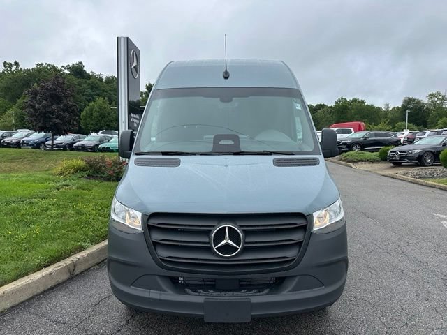 New 2026 Blue Gray Mercedes-Benz Cargo 170 WB image 40