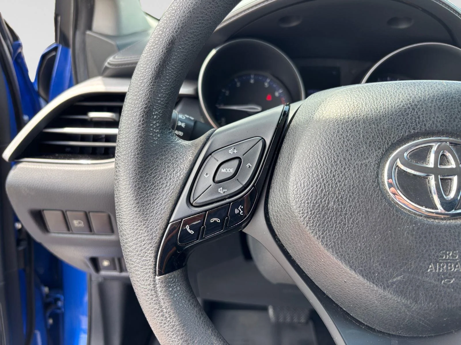Used 2020 Blue Eclipse Metallic Toyota LE image 26