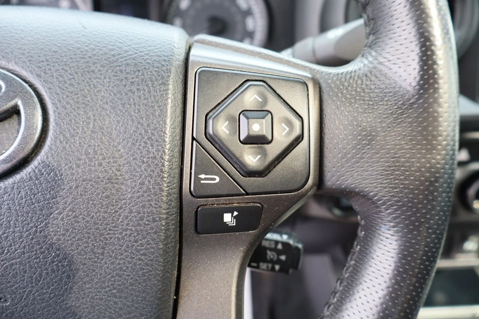 Used 2017 Magnetic Gray Metallic Toyota TRD Off-Road image 20