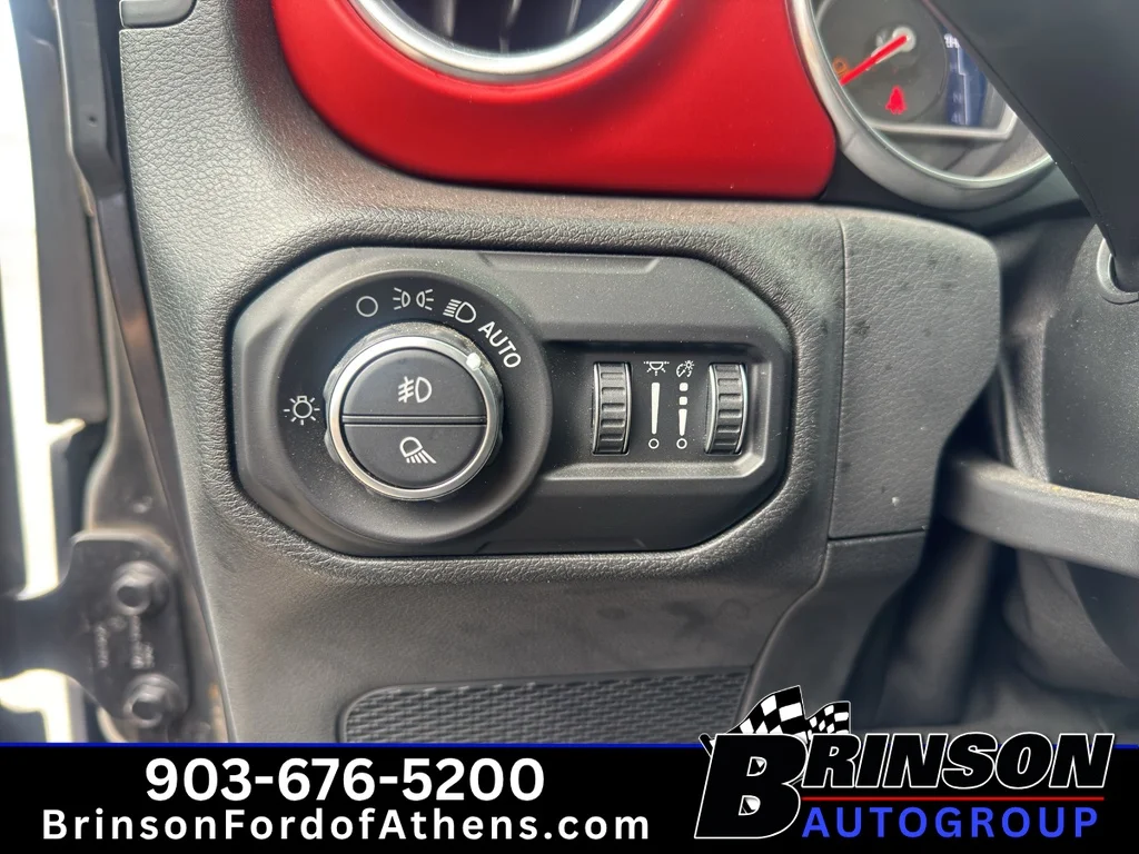 Used 2020 Granite Crystal Metallic Clearcoat Jeep Rubicon image 15