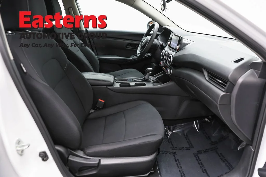 Used 2024 White Nissan S image 23