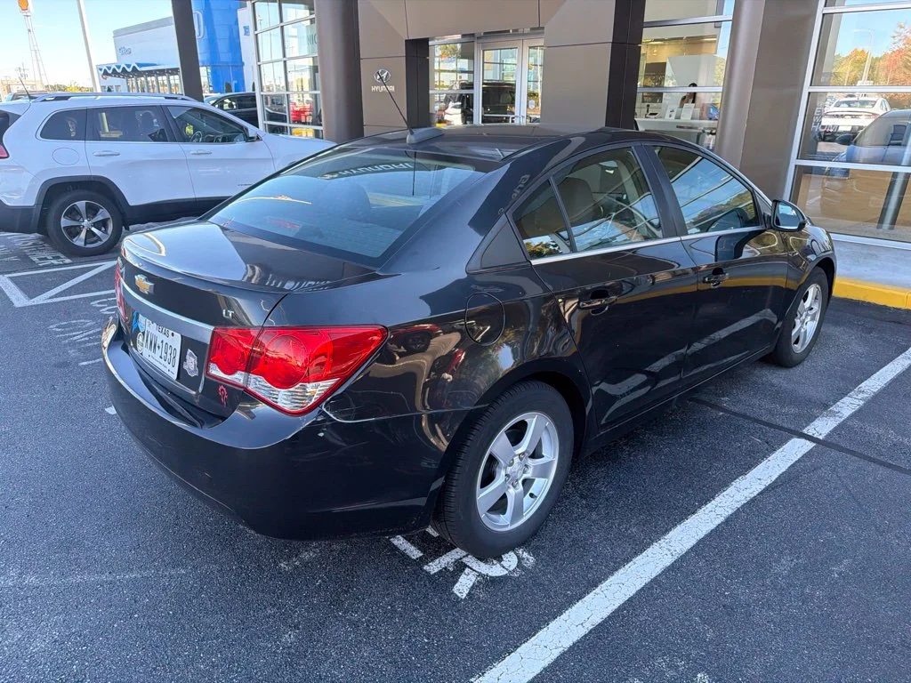 Used 2016 Black Granite Metallic Chevrolet 1LT image 4