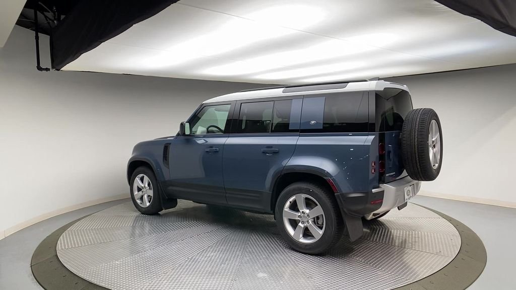 Used 2023 Tasman Blue Metallic Land Rover SE image 6