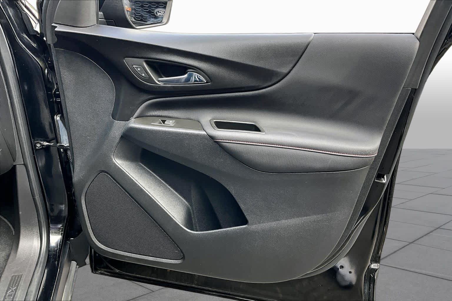 Used 2023 Mosaic Black Metallic Chevrolet RS image 21