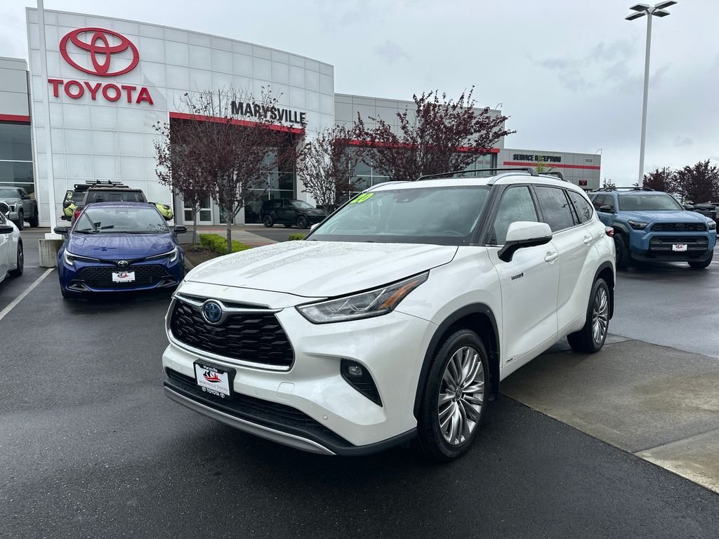 2020 Toyota Highlander Platinum Hybrid 4x4's photo