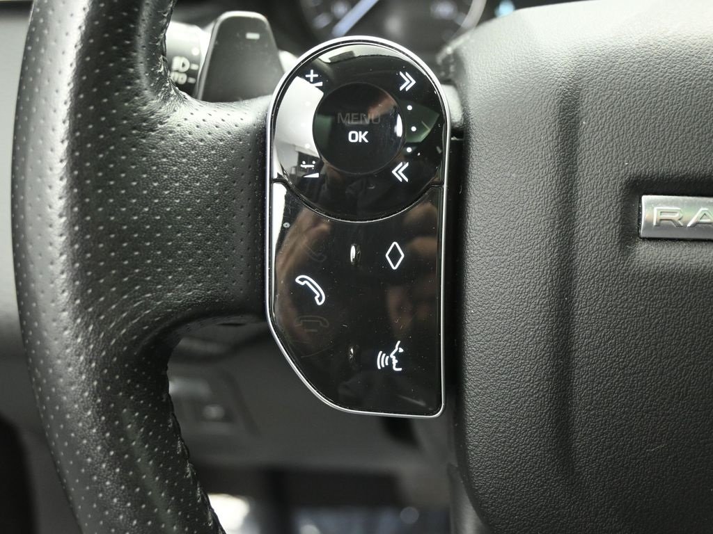 2019 LAND ROVER RANGE ROVER VELAR - Image 11