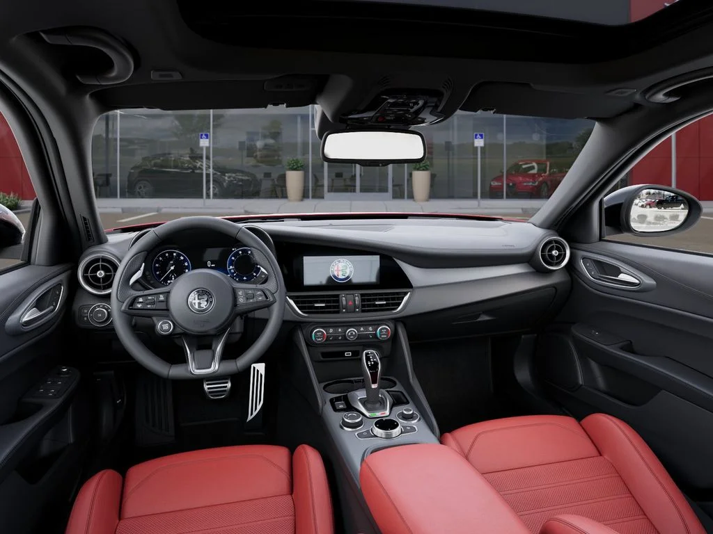 New 2025 Alfa Rosso (Red) Exterior Paint Alfa Romeo Base image 15