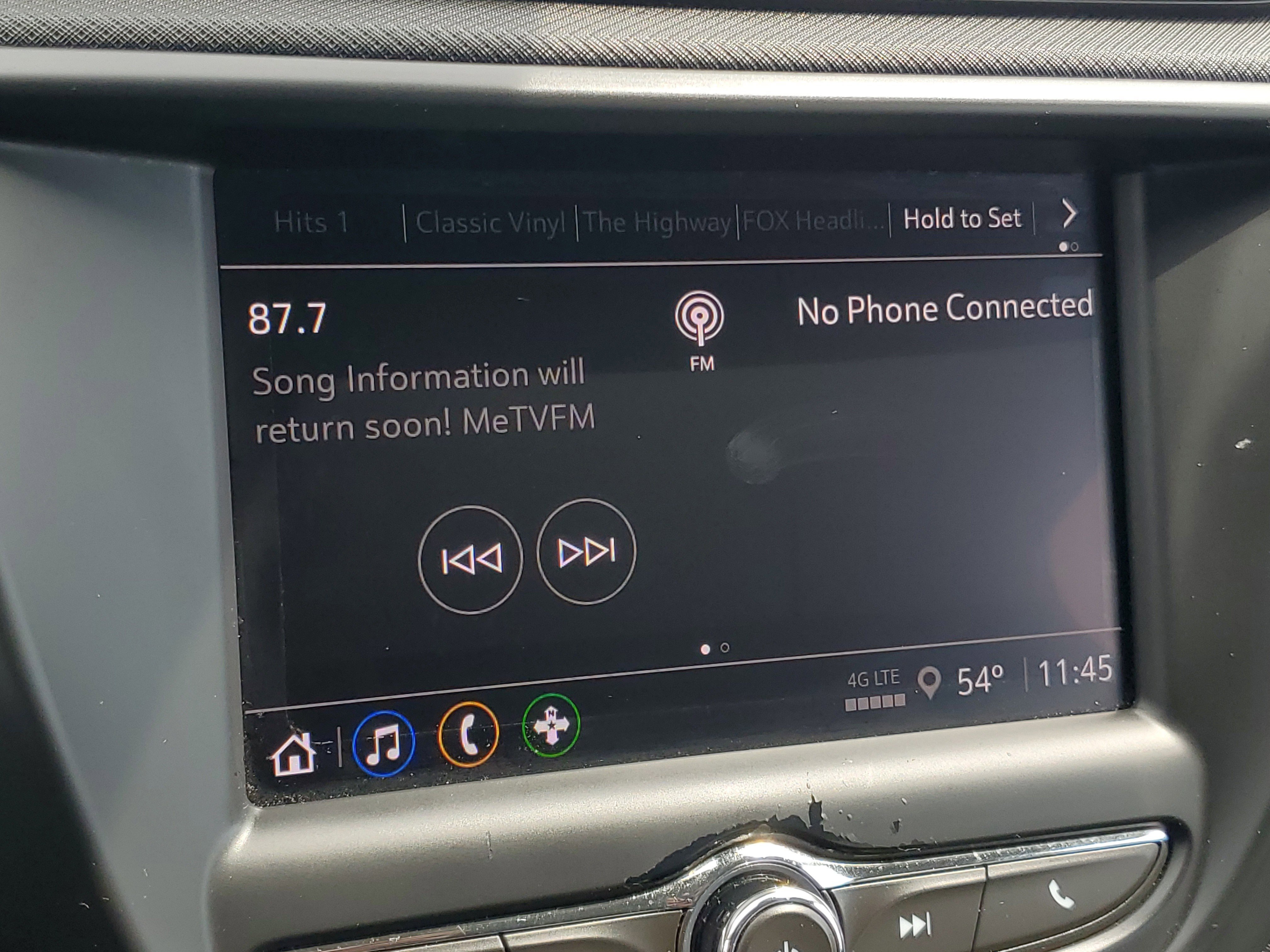 Used 2023 Summit White Chevrolet LT image 25