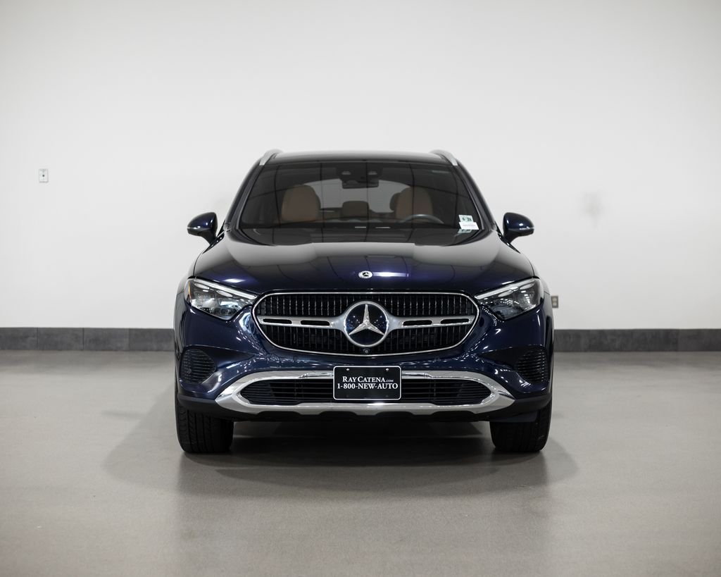 Certified Used 2023  Mercedes-Benz GLC 300 image 2