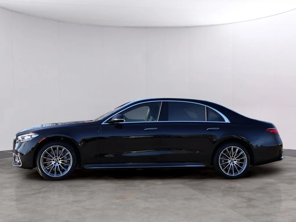 New 2026 Obsidian Black Metallic Mercedes-Benz S 580 image 4