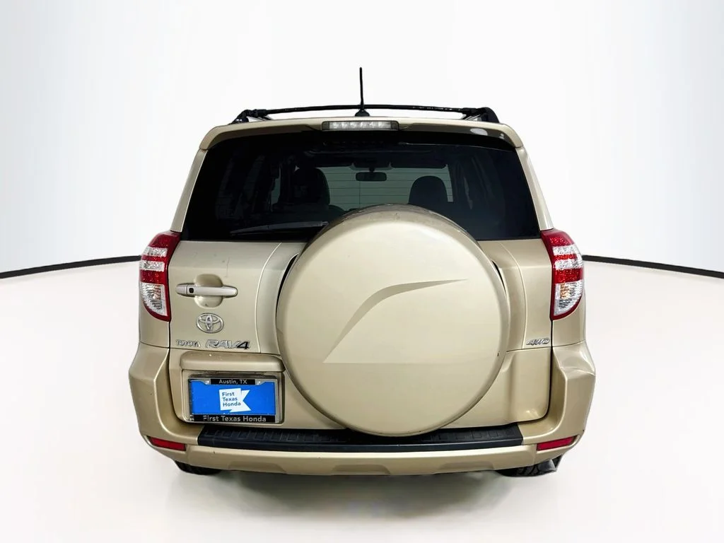 Used 2009 Sandy Beach Metallic Toyota Limited image 6