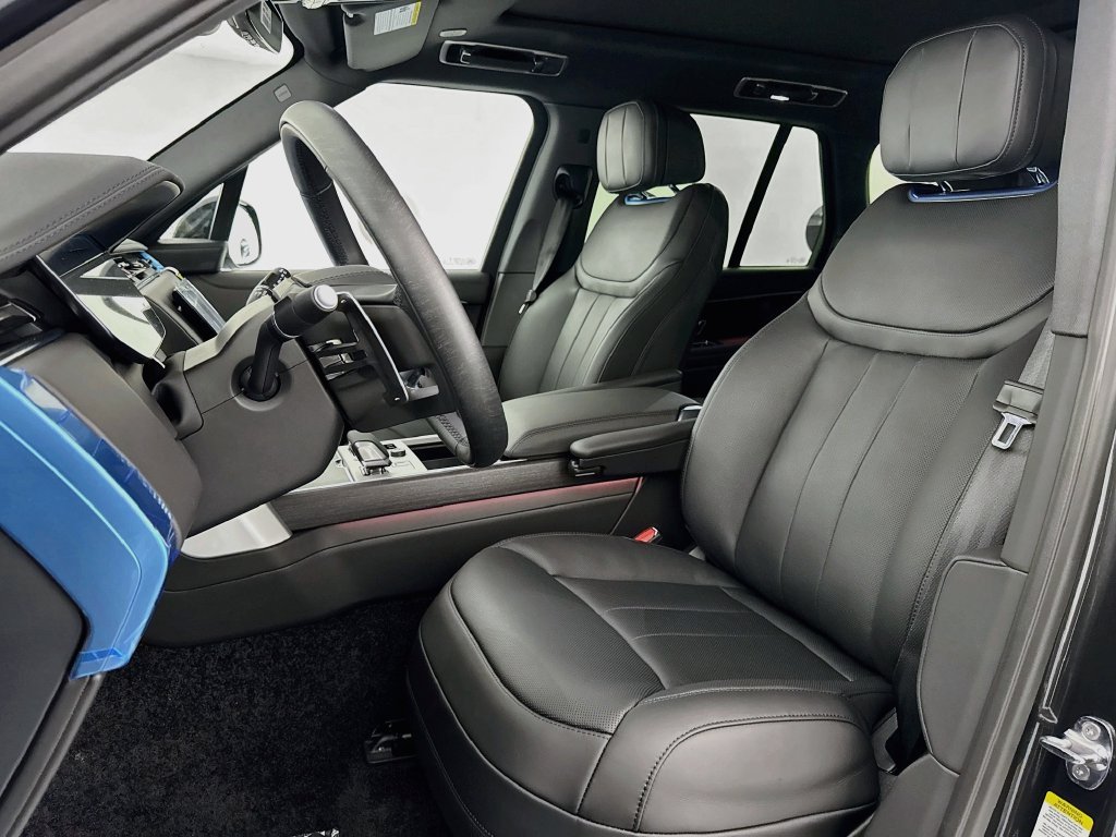 New 2027 Carpathian Grey Land Rover SE image 21