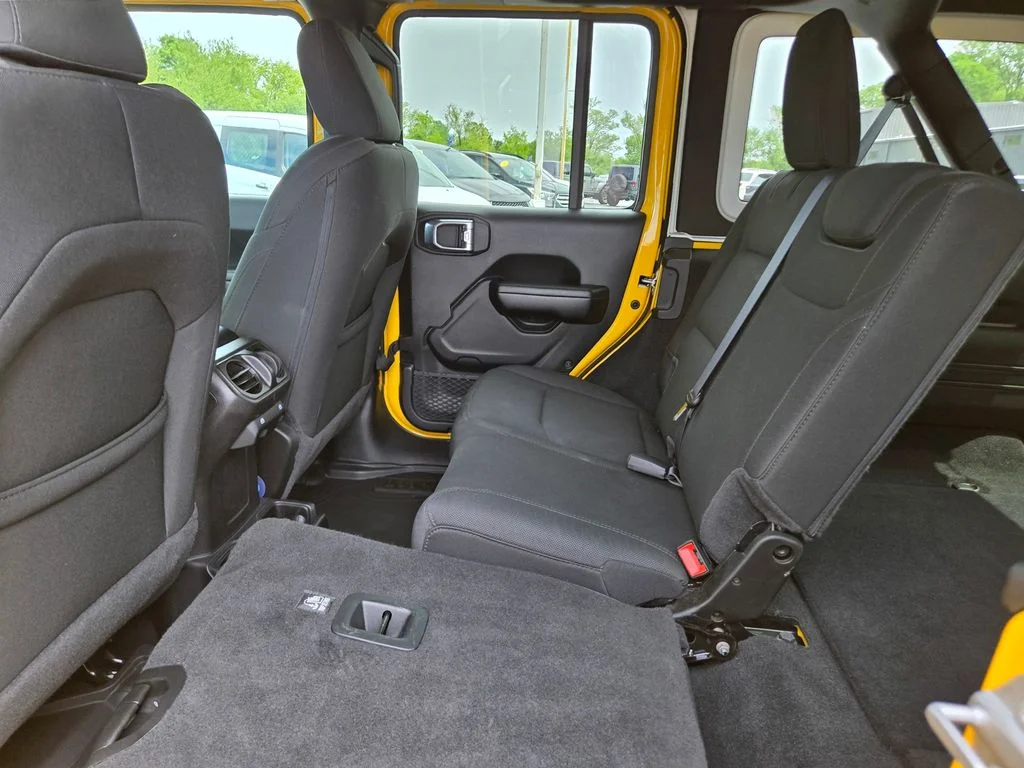 Certified Used 2021 Baja Yellow Clearcoat Jeep Unlimited Sport Altitude image 31