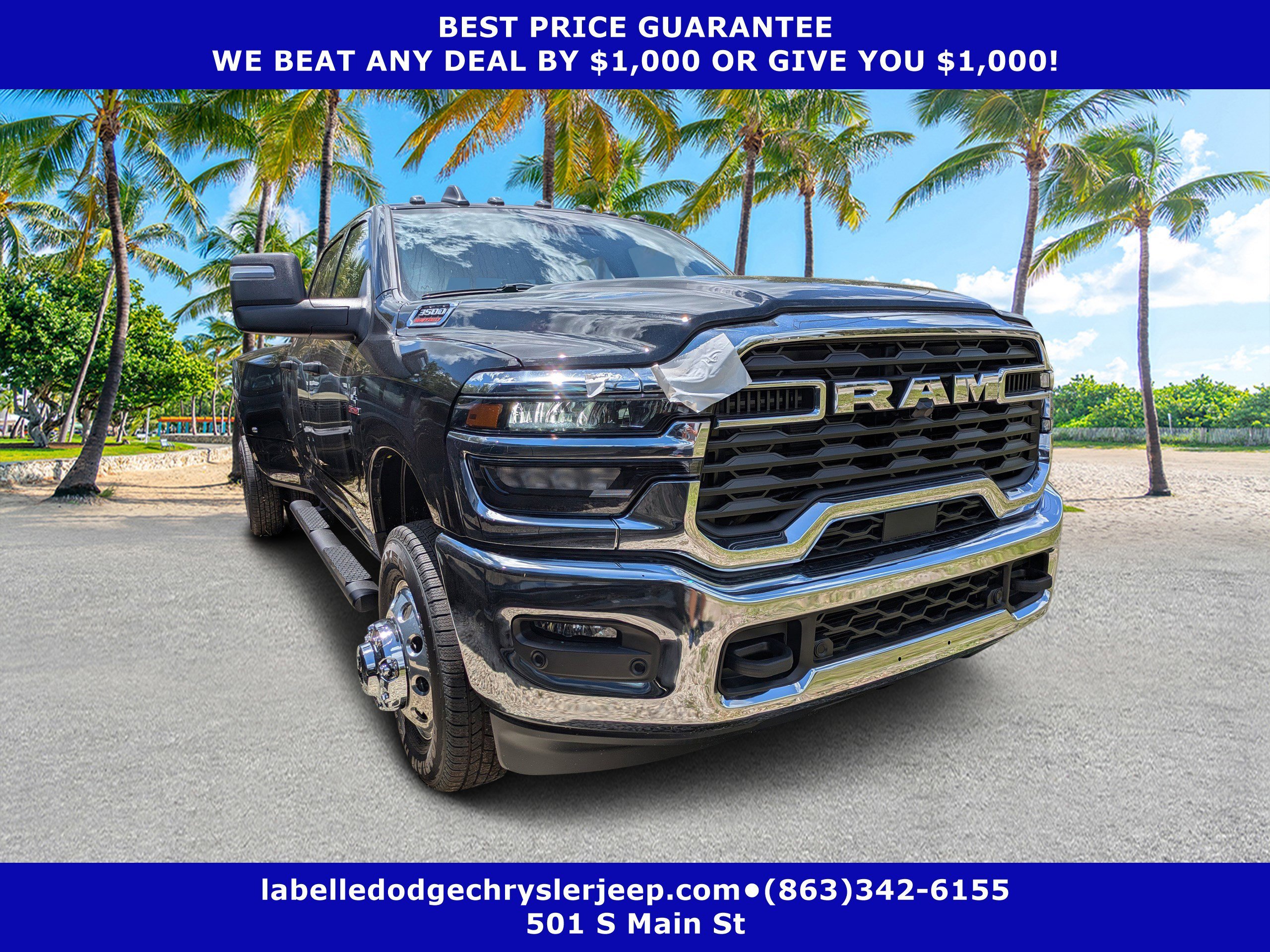 New 2026 Diamond Black Crystal Pearl-Coat Exterior Paint RAM Tradesman image 1