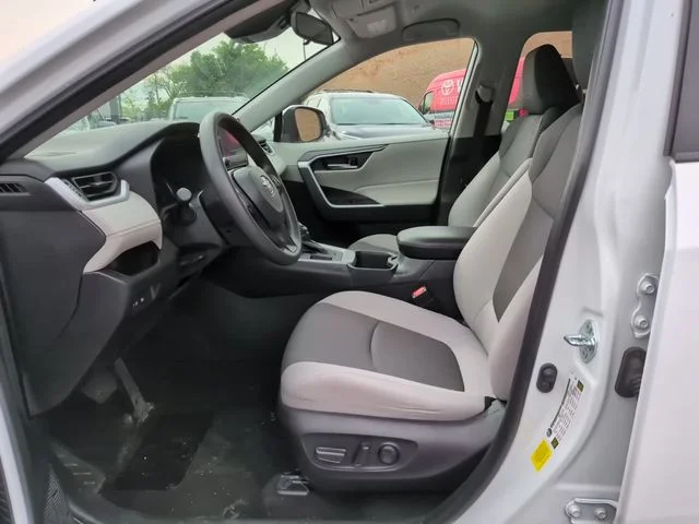 Used 2025 White Toyota XLE image 14