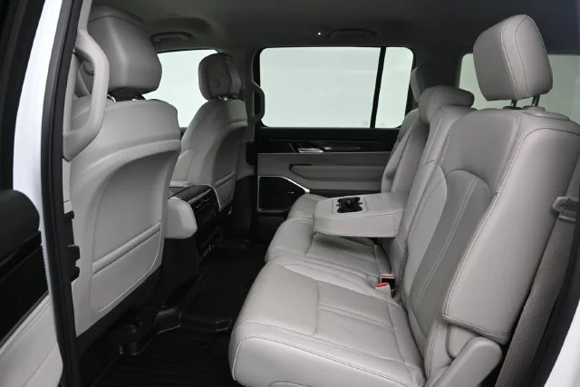 Used 2023 Bright White Clearcoat Jeep 4DR 4WD image 23
