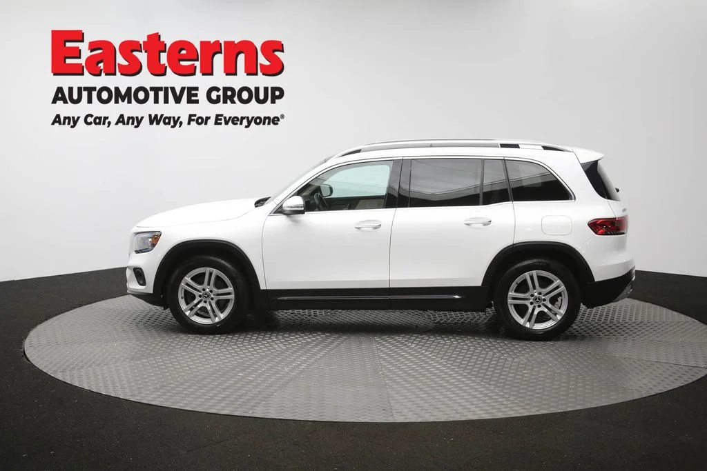 Used 2021 White Mercedes-Benz GLB 250 image 64