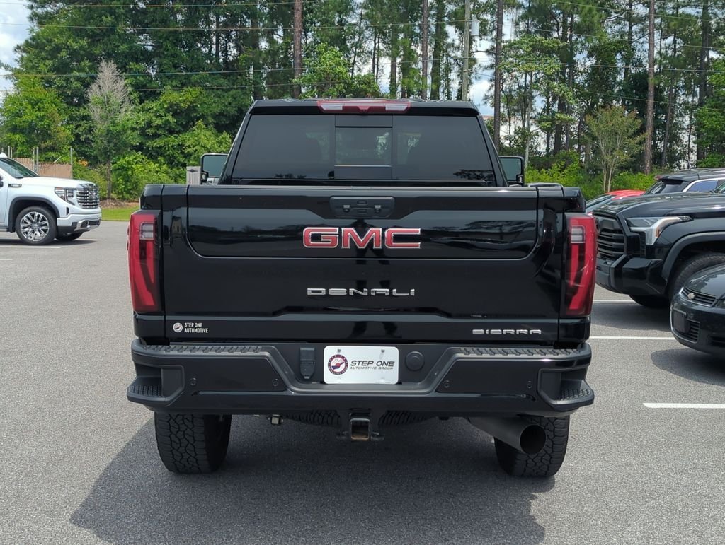 Used 2025 Black GMC Denali image 5