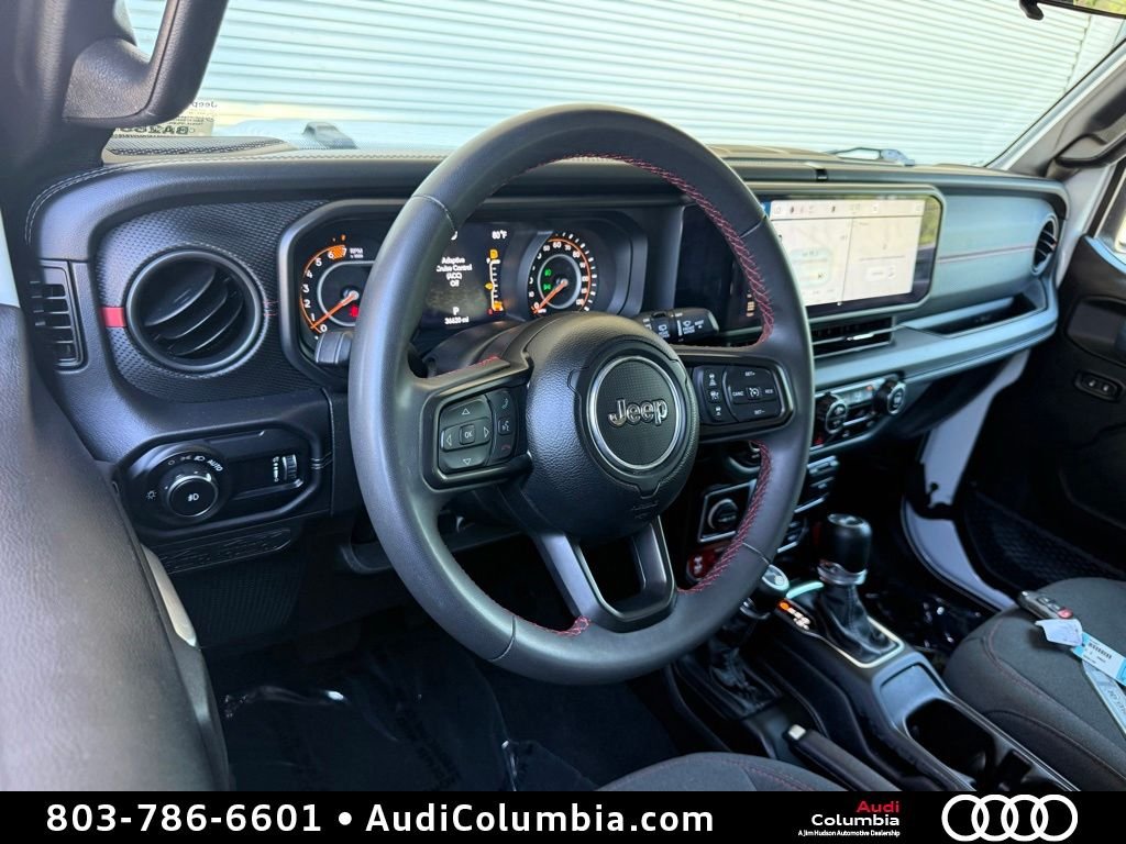 Used 2024 White Jeep Rubicon image 3