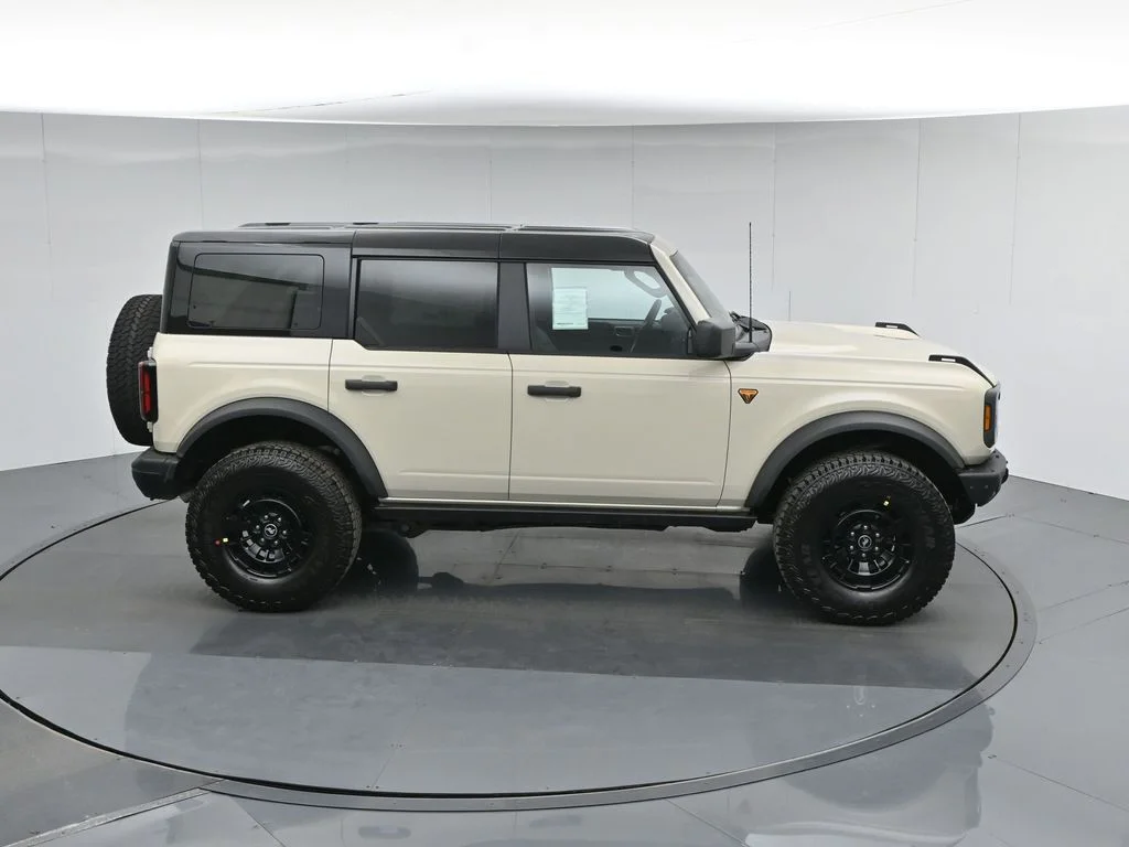 New 2026 Desert Sand Ford Badlands image 52