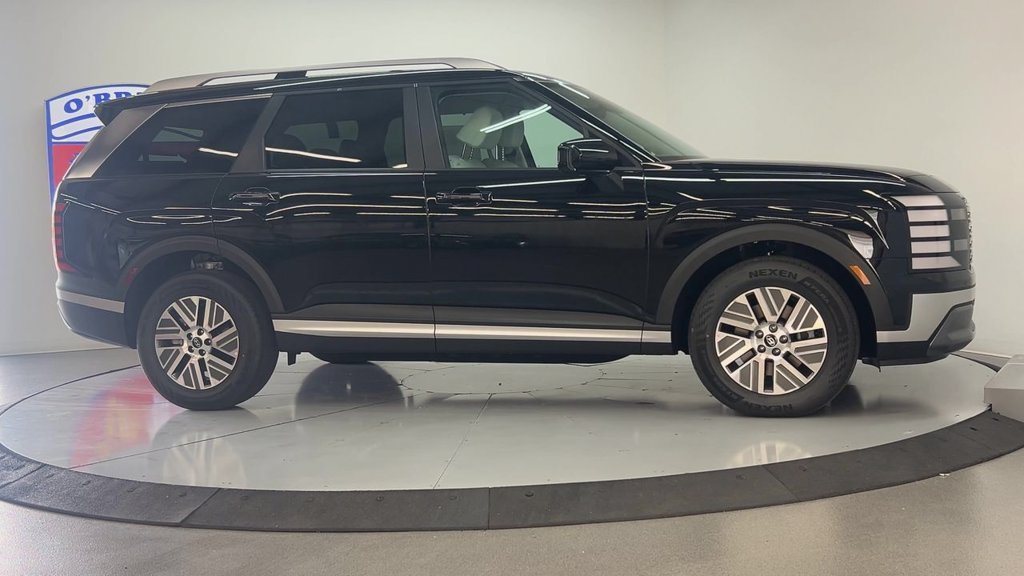 New 2026 Abyss Black Hyundai SEL 8P image 8