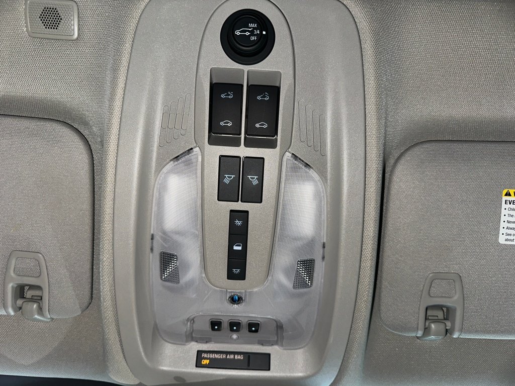 Used 2017 Siren Red Tintcoat Chevrolet Premier image 18