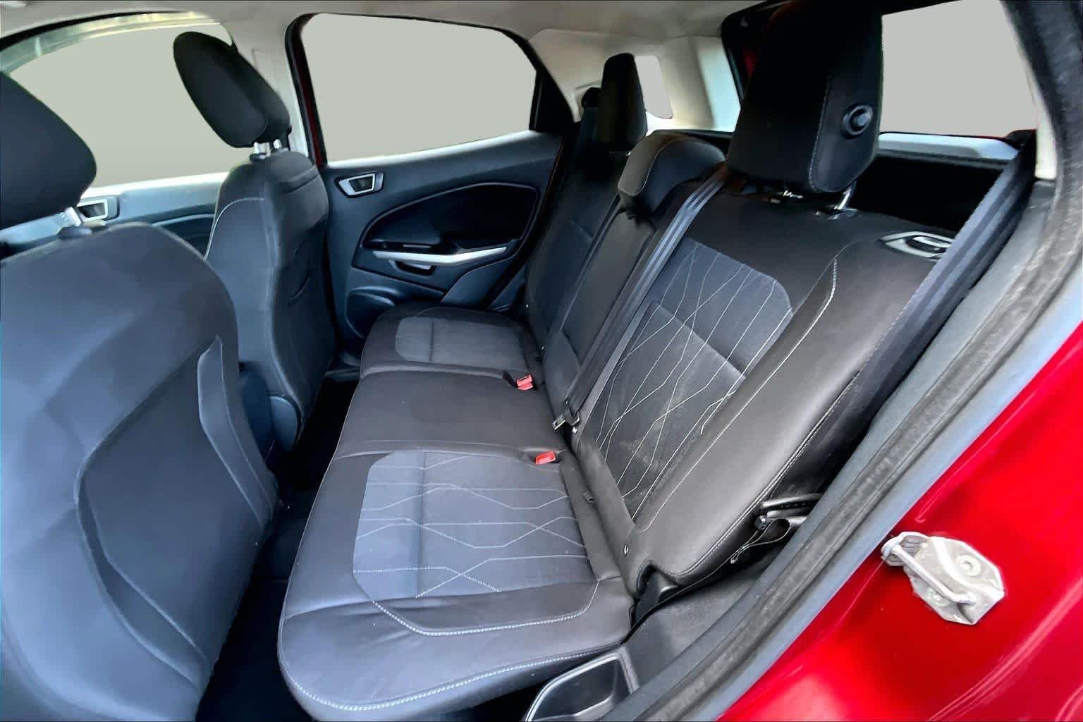 Used 2020 Ruby Red Metallic Tinted Clearcoat Ford SE image 20